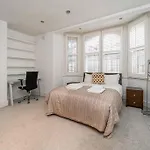 Stunning Flat With Amazing Garden