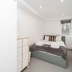 Stunning Flat With Amazing Garden