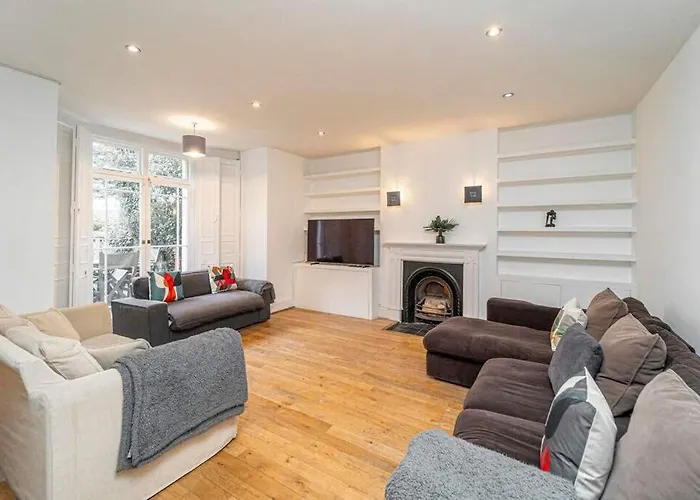 Stunning Flat With Amazing Garden
